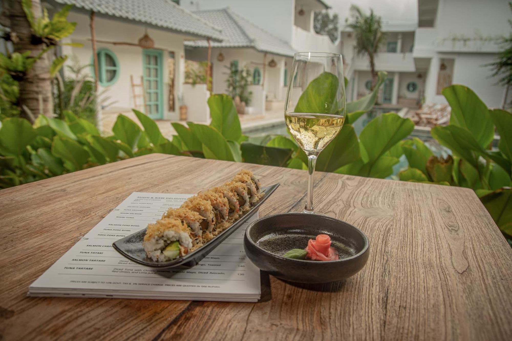 Quma Hotel 吉利特拉旺安 外观 照片